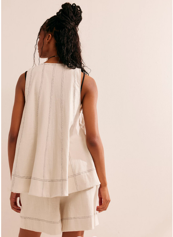 VVZ Sleeveless A-line Tank Top and High-waisted Shorts