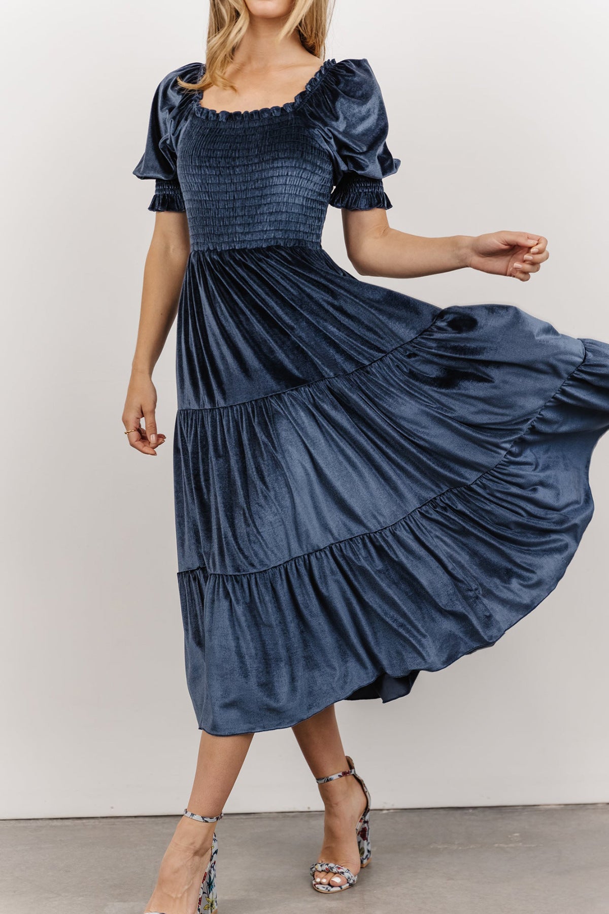 VVZ Square Neck Bubble Sleeve A-Line Midi Dress