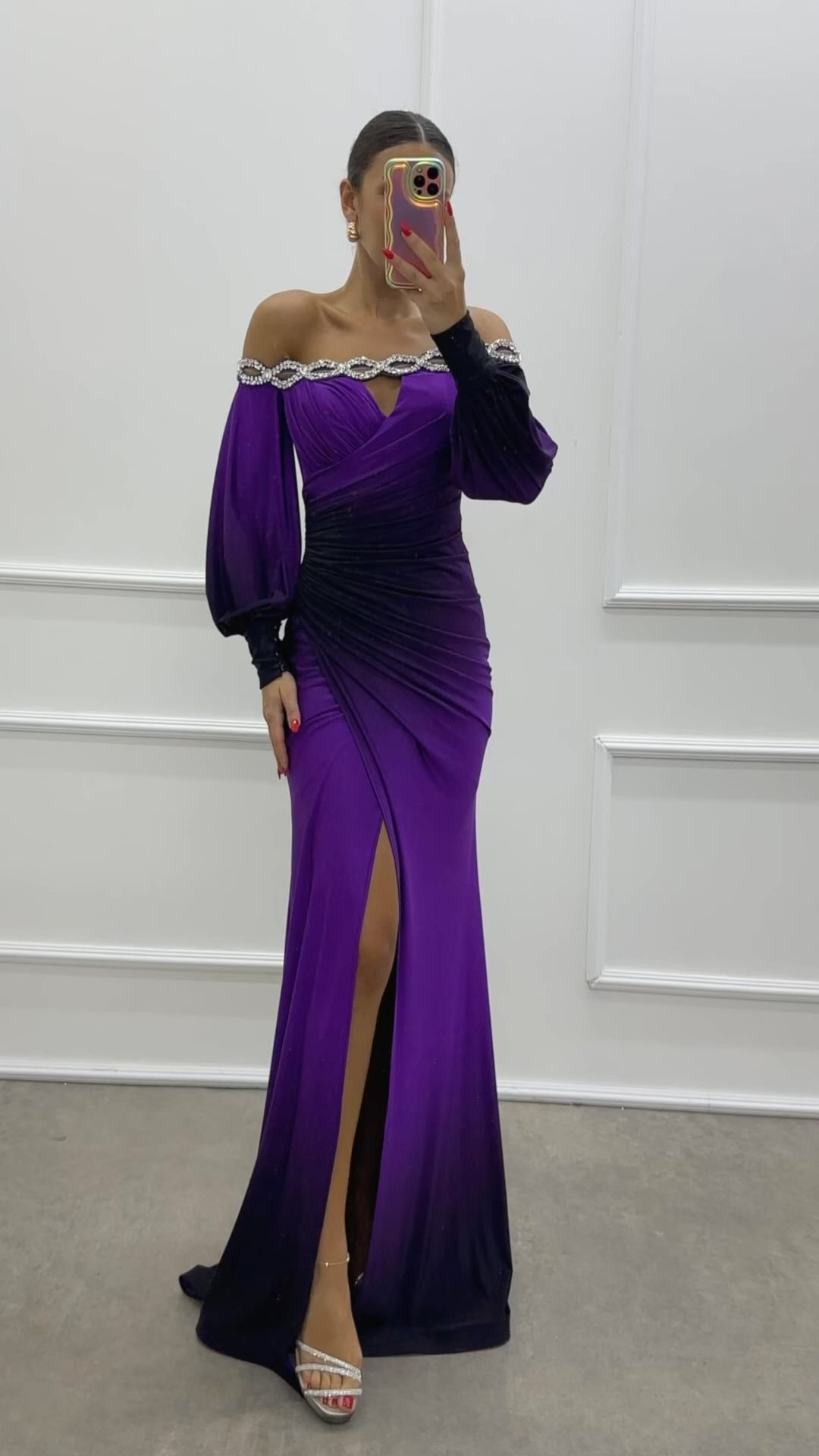 VVZ Strappy Design with Strategically Placed Slit