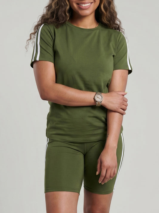 VVZ Short-Sleeve T-Shirt and Shorts