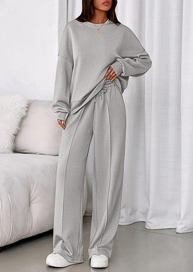 VVZ Long-sleeve sweatshirt and straight-leg drawstring pants