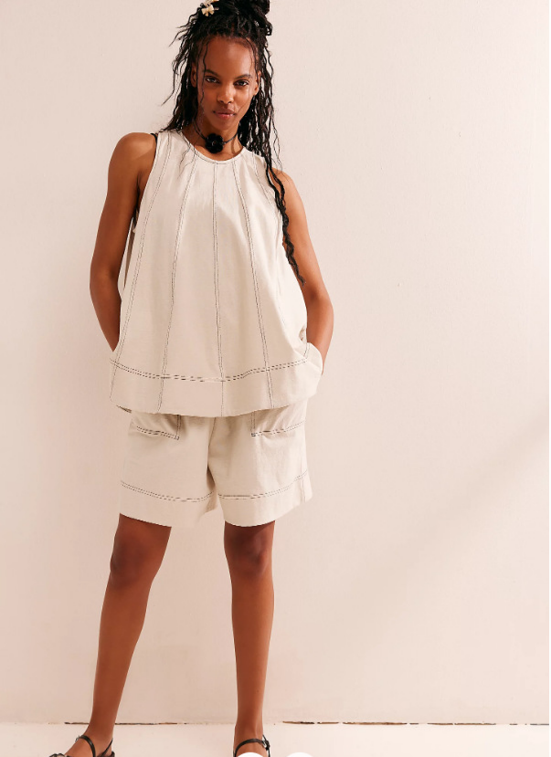 VVZ Sleeveless A-line Tank Top and High-waisted Shorts