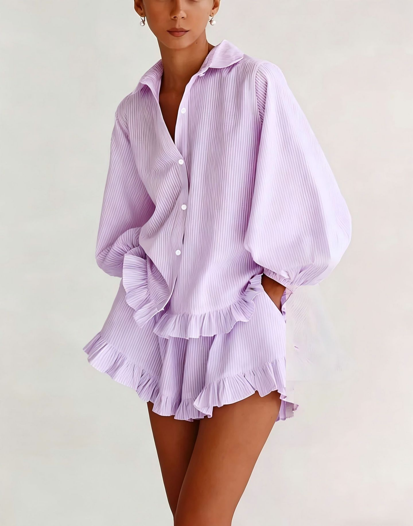 VVZ Striped long-sleeve puff-sleeve ruffled shirt and shorts
