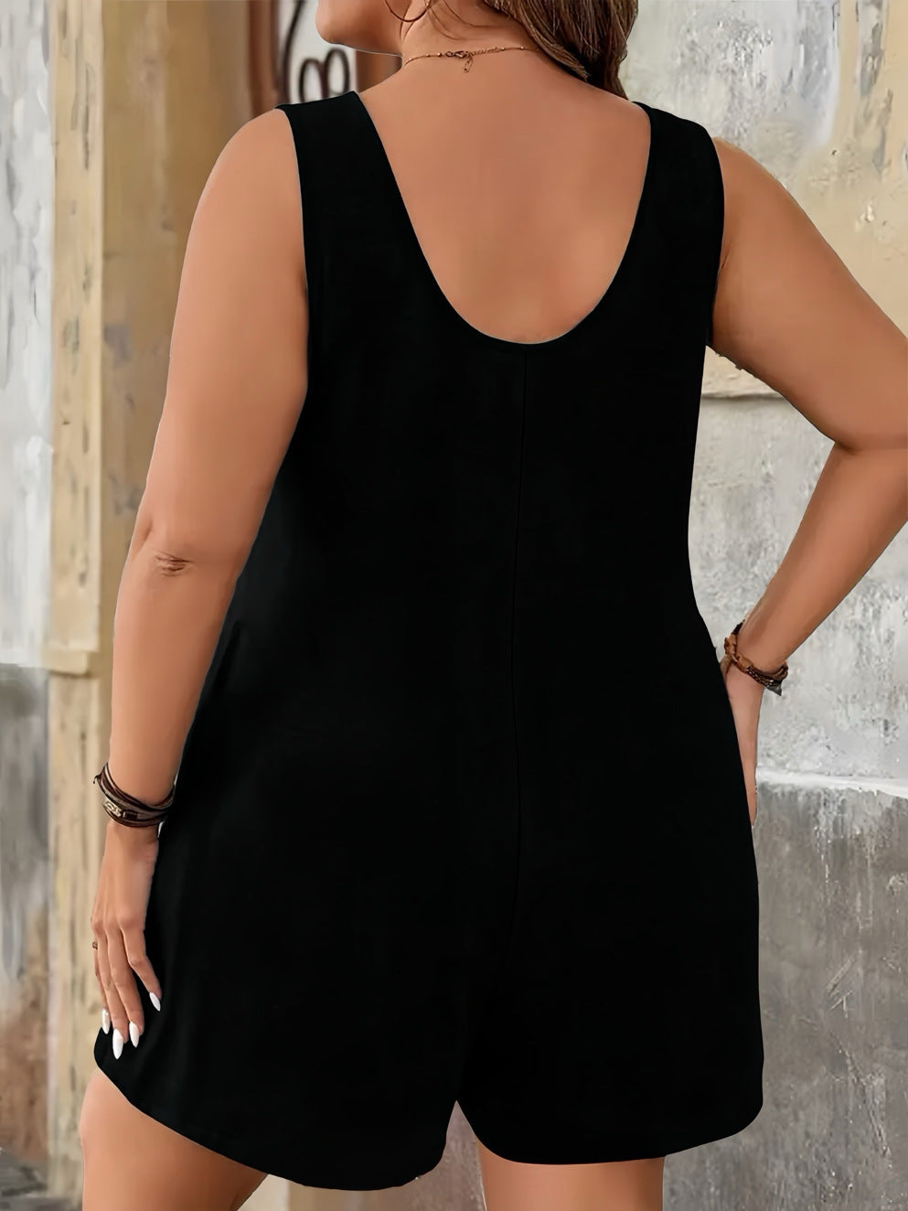 VVZ Solid color sleeveless slim-fit jumpsuit shorts