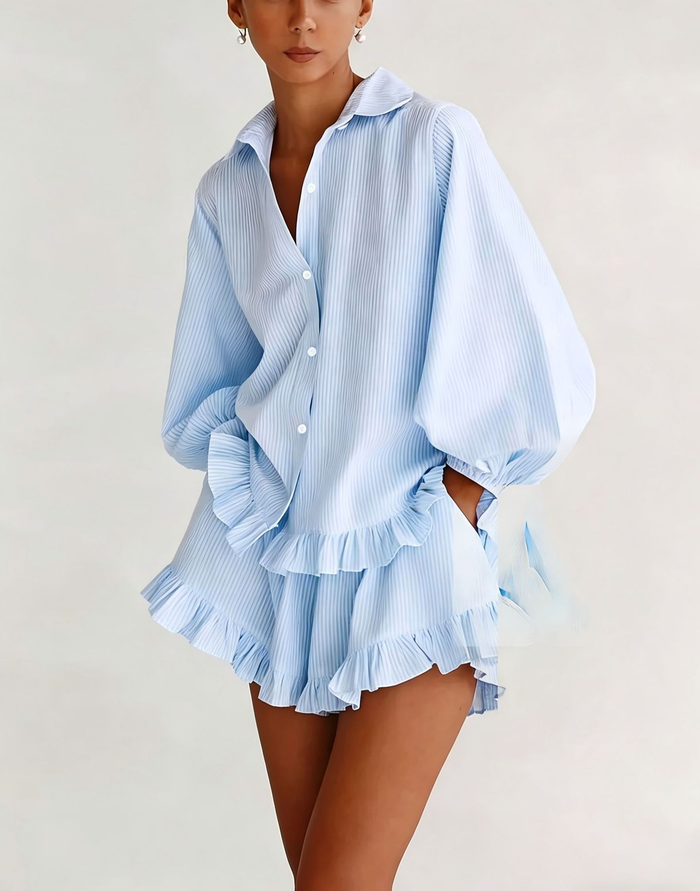 VVZ Striped long-sleeve puff-sleeve ruffled shirt and shorts