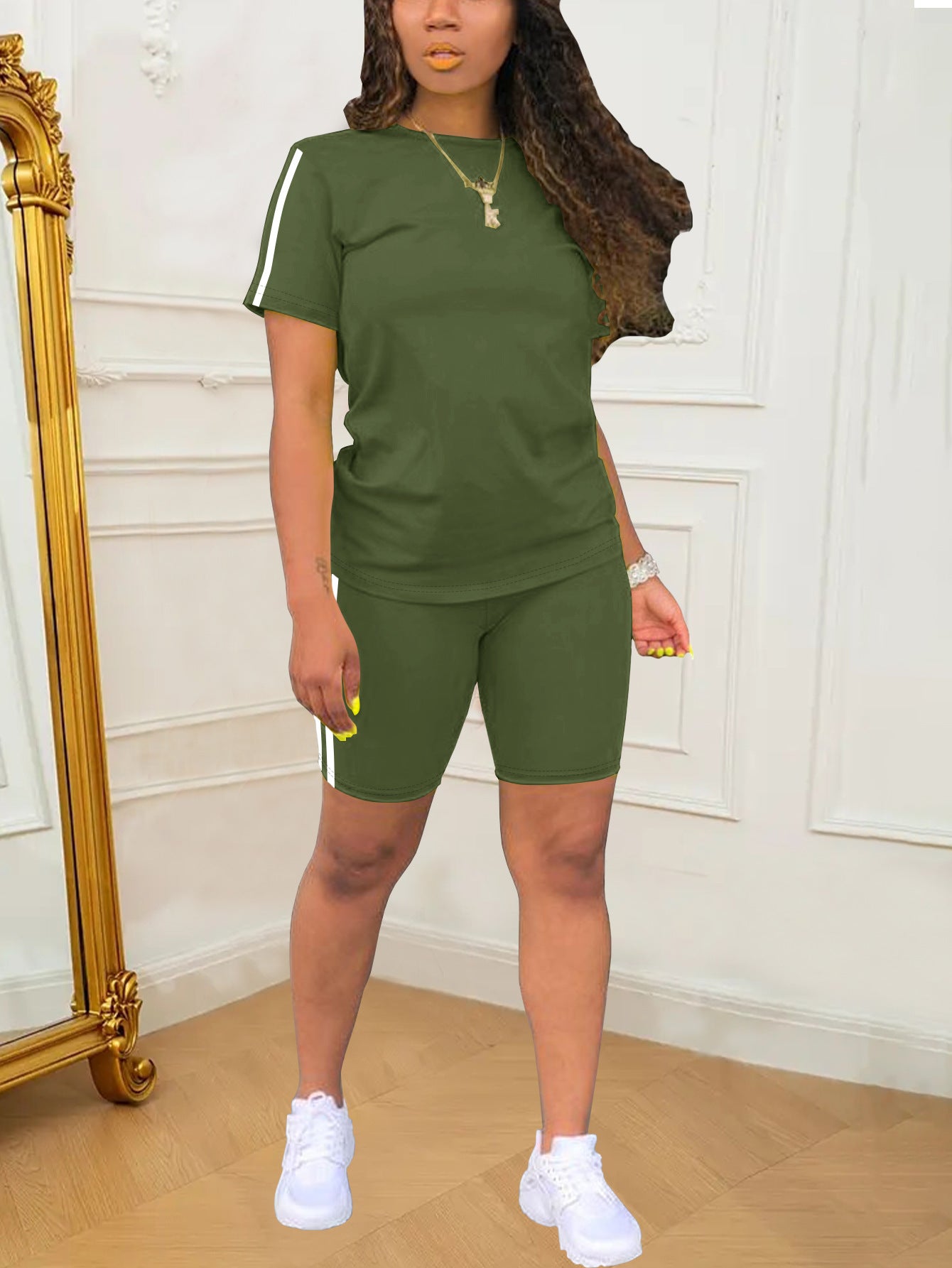 VVZ Short-Sleeve T-Shirt and Shorts