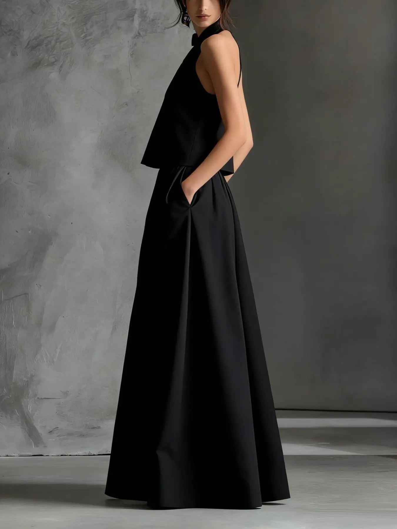 VVZ Loose-neckline sleeveless top and high-waisted wide-leg trousers