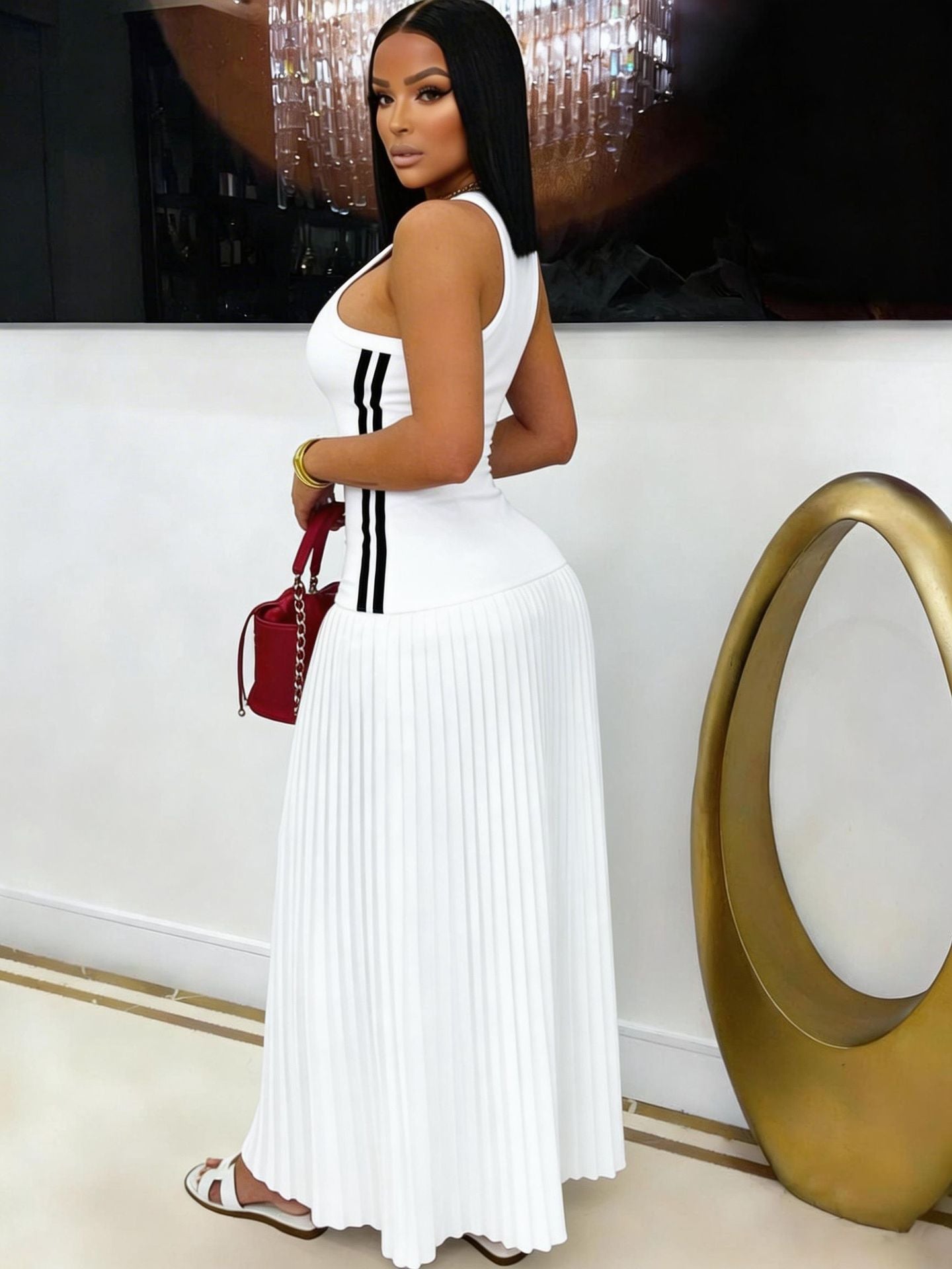VVZ Sleeveless Pleated Maxi Dress