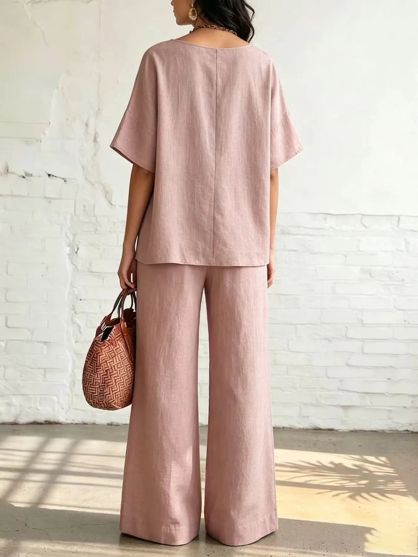 VVZ Loose V-neck short-sleeve top and drawstring trousers