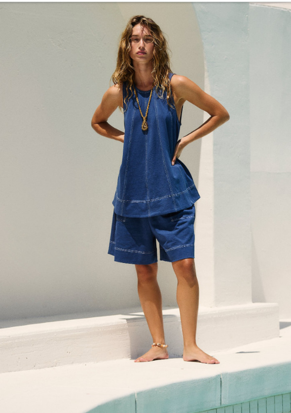 VVZ Sleeveless A-line Tank Top and High-waisted Shorts