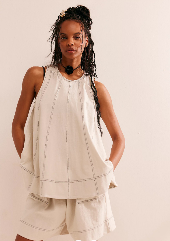 VVZ Sleeveless A-line Tank Top and High-waisted Shorts