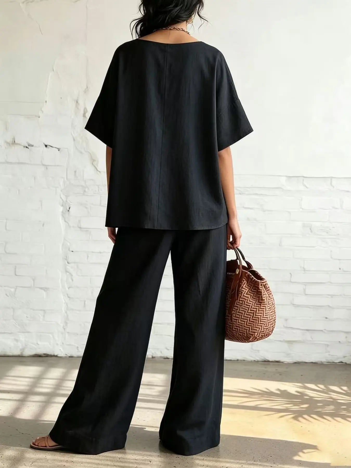 VVZ Loose V-neck short-sleeve top and drawstring trousers