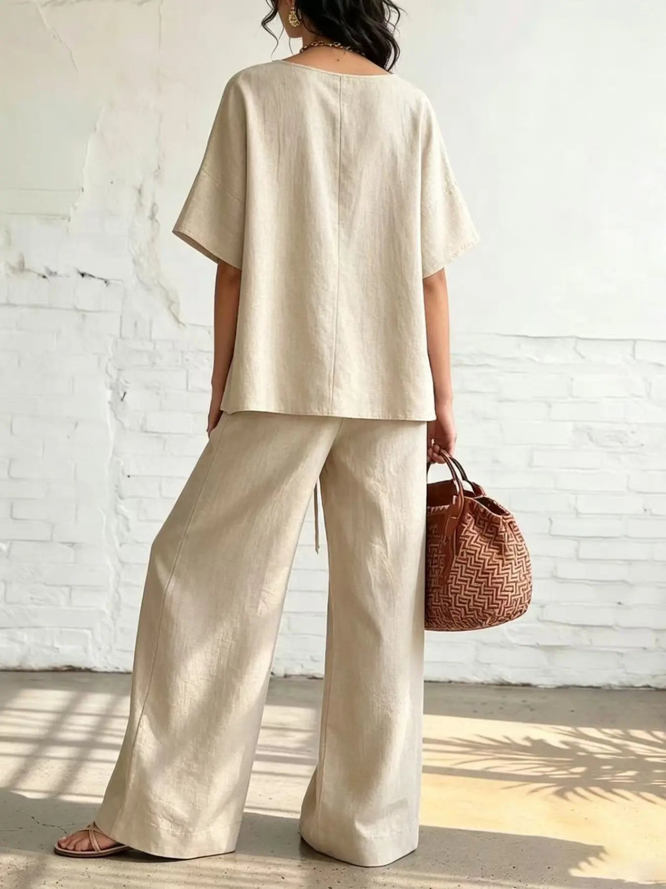 VVZ Loose V-neck short-sleeve top and drawstring trousers
