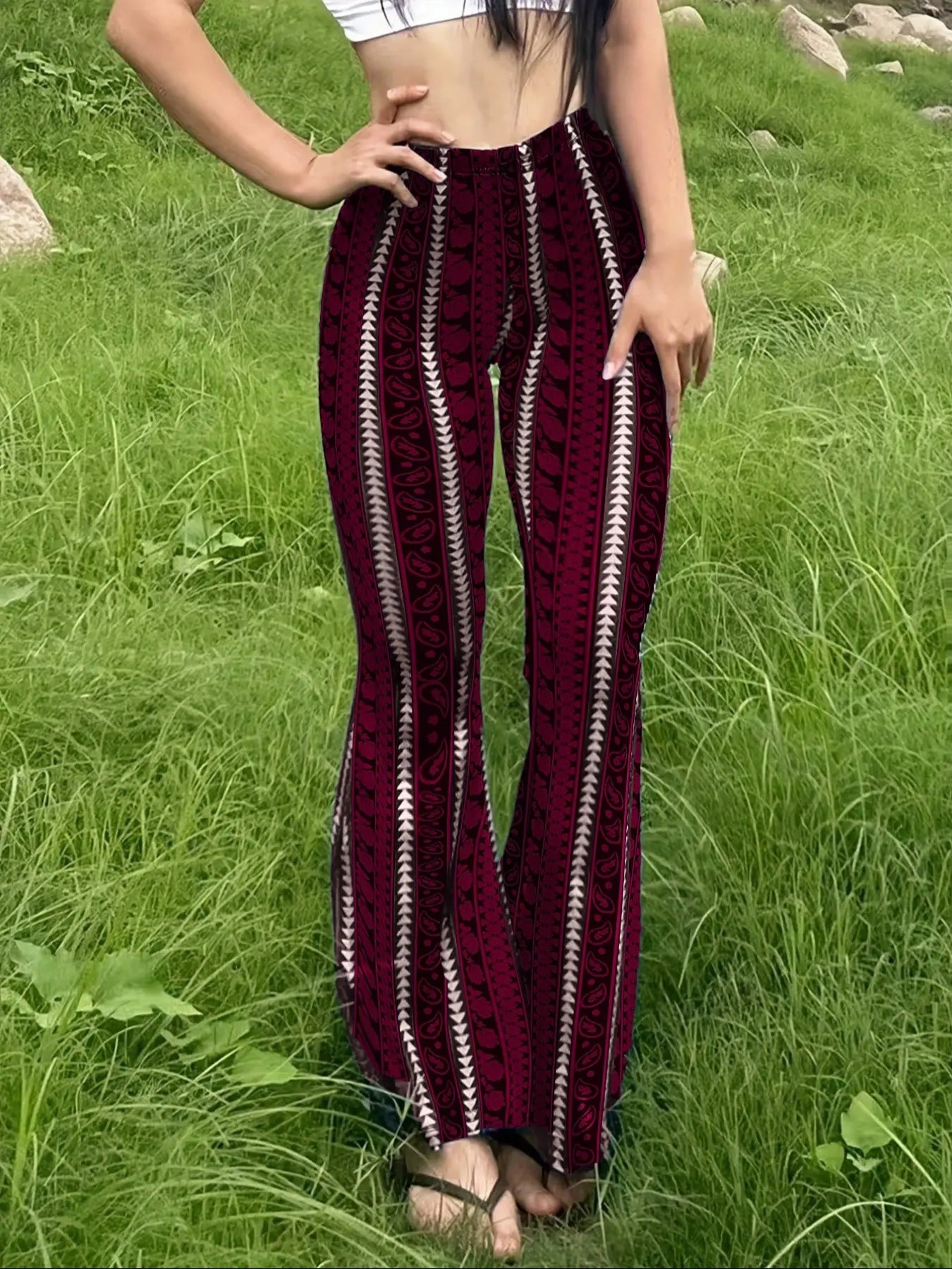 VVZ Women's Geometric Print Flared Knit Pants